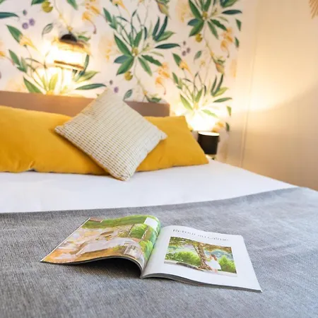 Hotell De La Pommeraie 3*