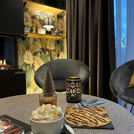 Hotell De La Pommeraie 3*