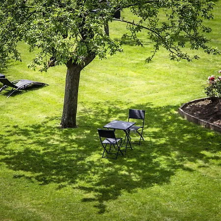 De La Pommeraie Hotell