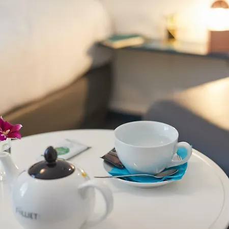 De La Pommeraie Hotell