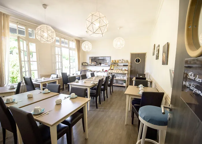 De La Pommeraie Hotel Le Mans