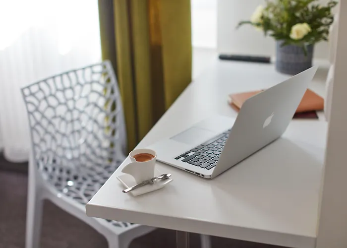 Hotel De La Pommeraie Le Mans