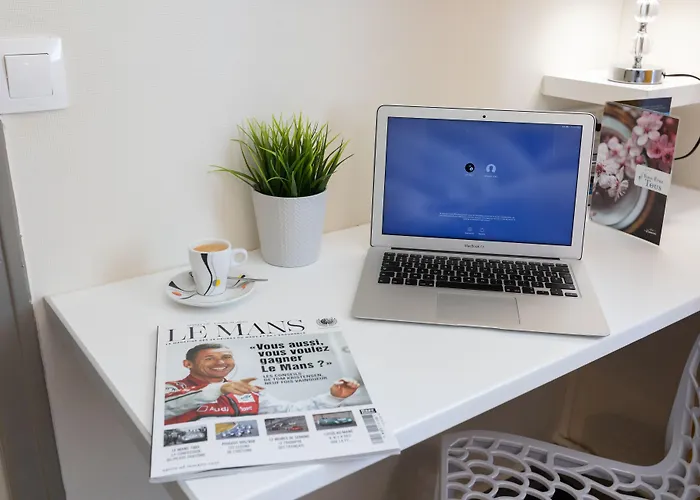 De La Pommeraie Hotel Le Mans